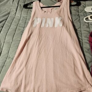 VS tank with keyhole back